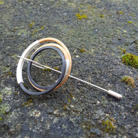 Dobbelt Loop - Pin - Bøg, delvist bejdset