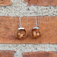 Knuder - Øreringe i sølv og kirsebær